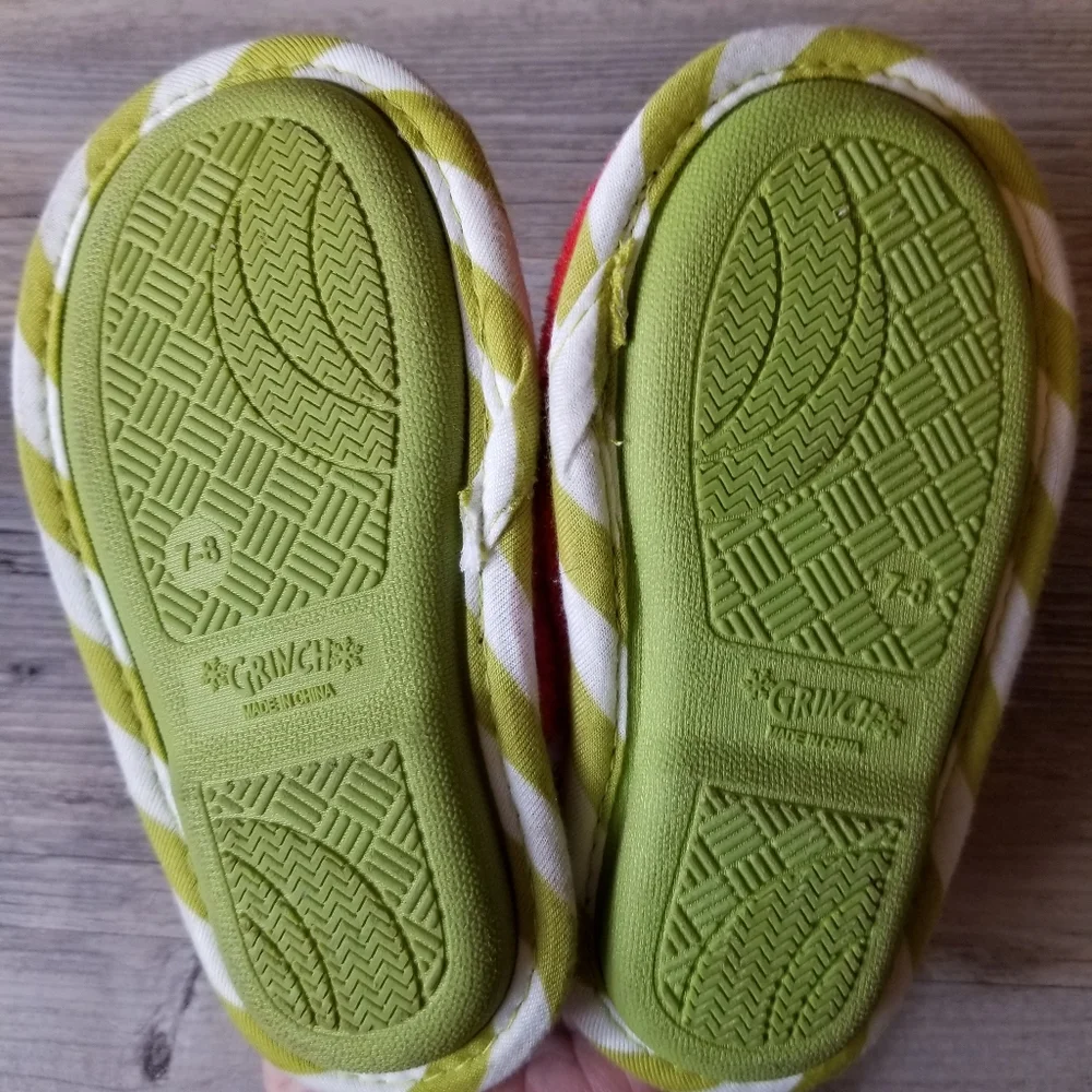Dr Seuss Grinch Max Christmas Toddler Slip on Scuff Slippers NWOT
